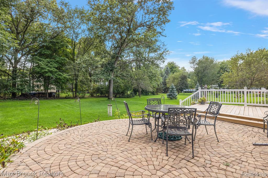 4536 SEDONA Drive, Clarkston, MI 48348 — Photo 40