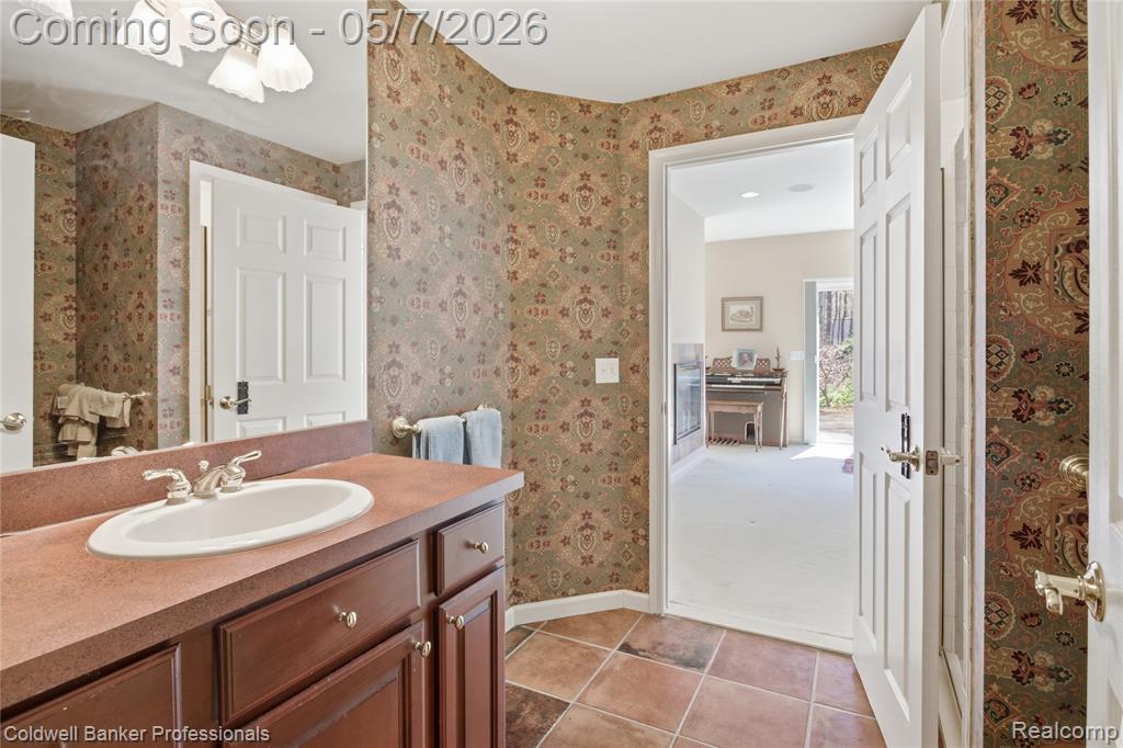 7520 Mistwood Drive, White Lake, MI 48383 — Photo 51