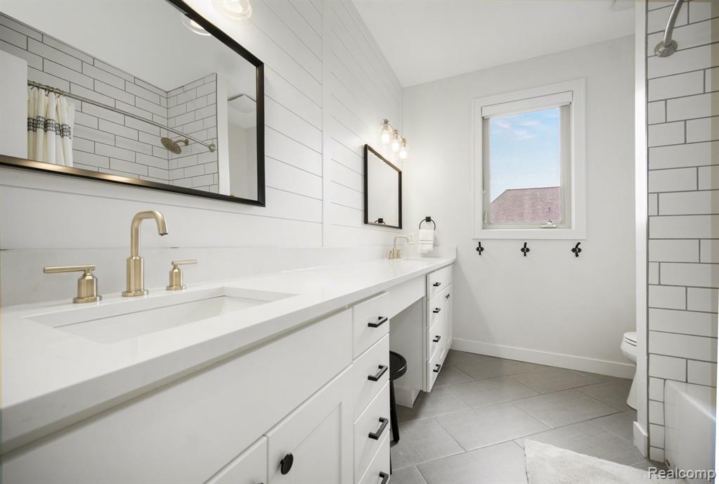 1717 Foxdale Lane, Ann Arbor, MI 48108 — Photo 21