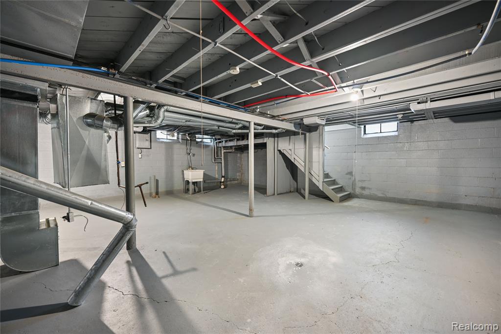 18126 Cathedral Street, Detroit, MI 48228 — Photo 24