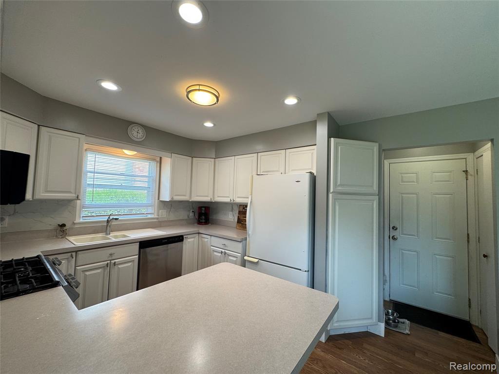 958 Virginia Avenue, Marysville, MI 48040 — Photo 19