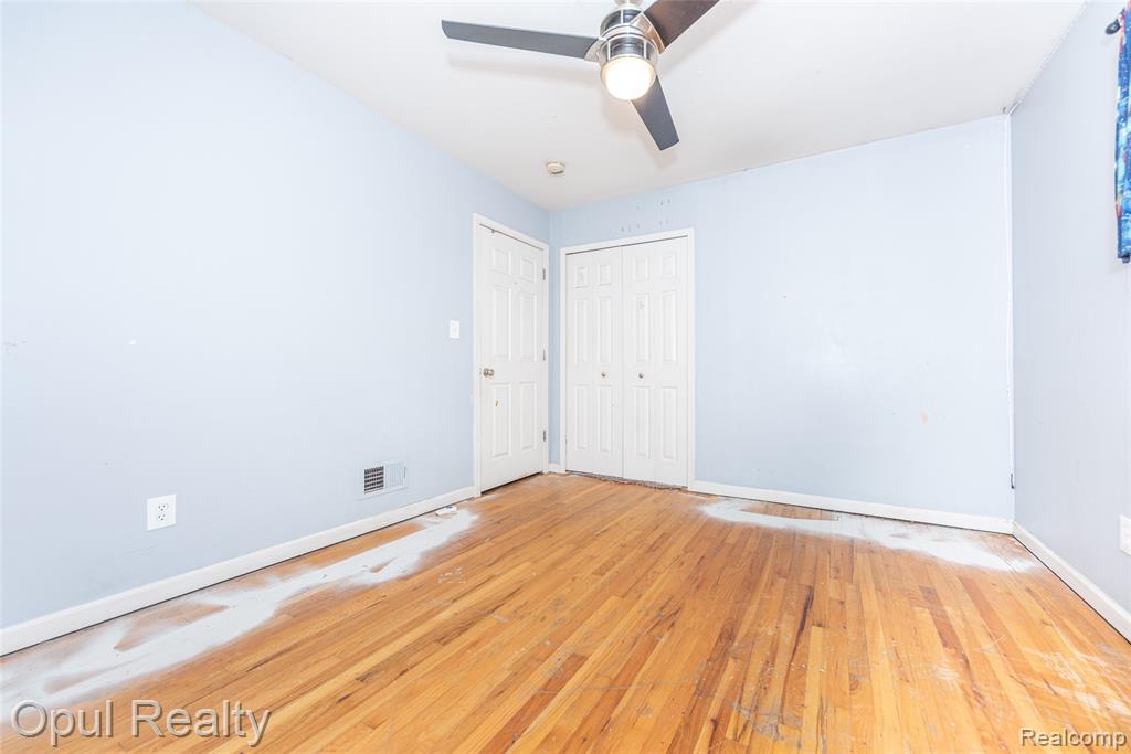8234 Perrin Avenue, Westland, MI — Photo 18