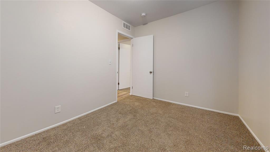 87 W Barrett Avenue, Madison Heights, MI 48071 — Photo 12