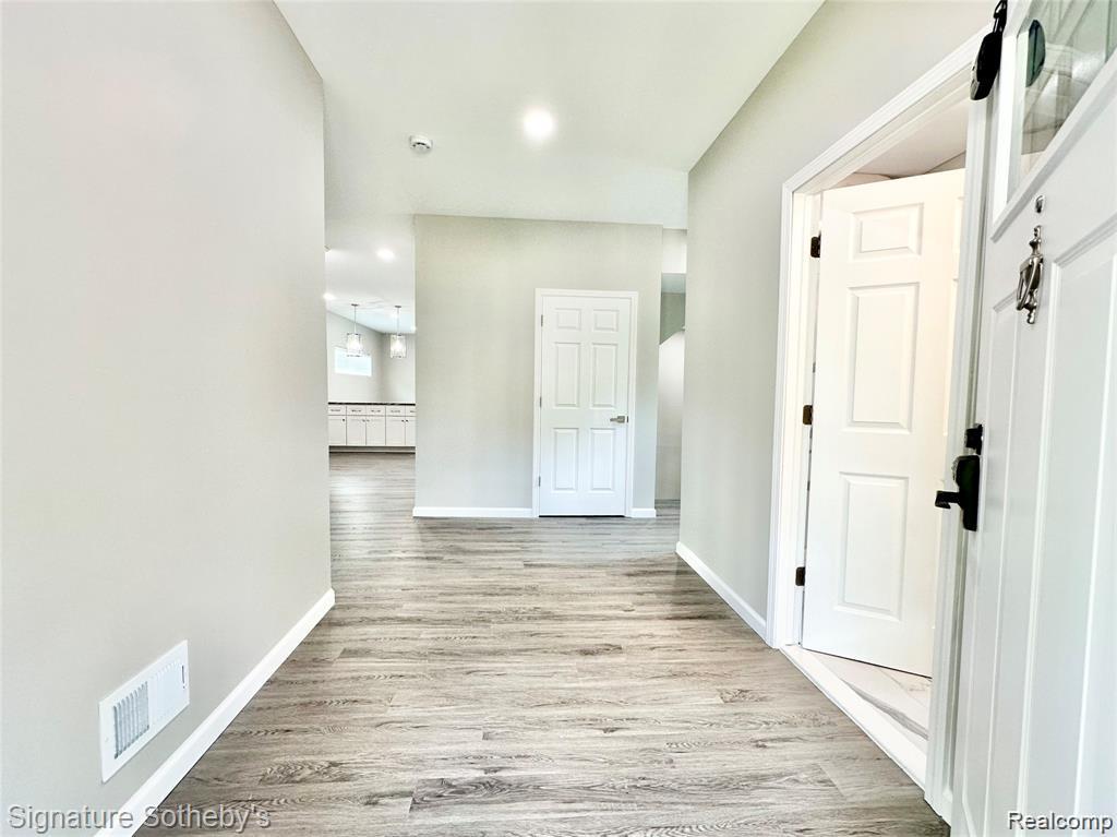 442 Ardmore Drive, Ferndale, MI 48220 — Photo 17