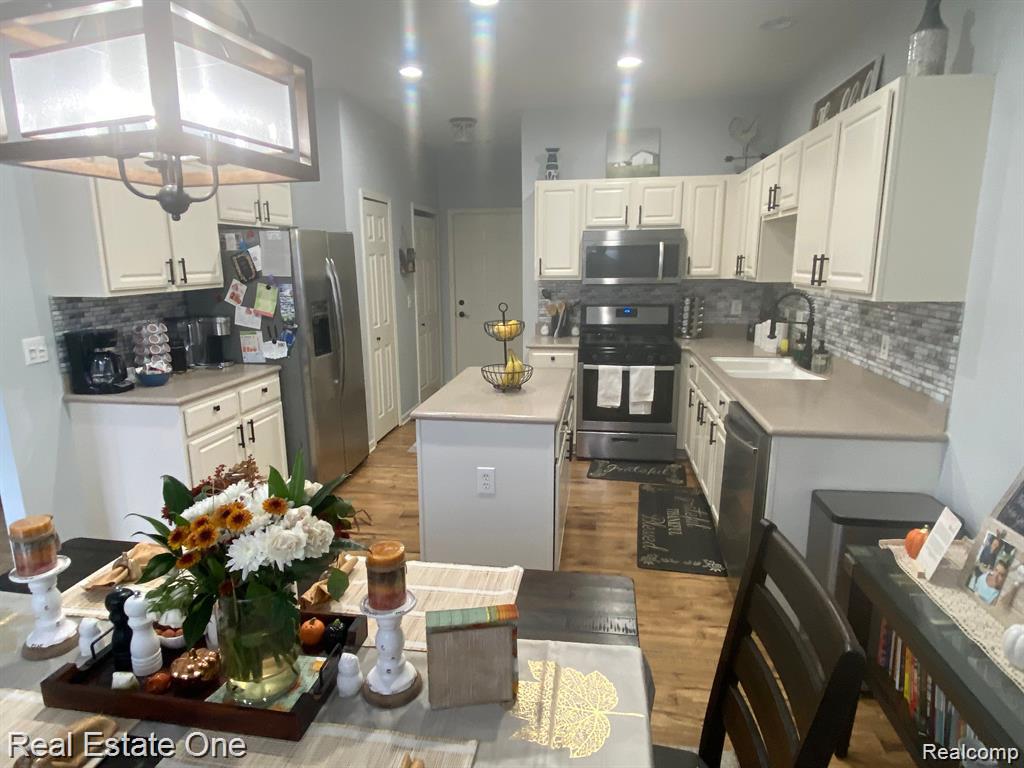 7305 GATEWAY Drive, West Bloomfield, MI — Photo 11