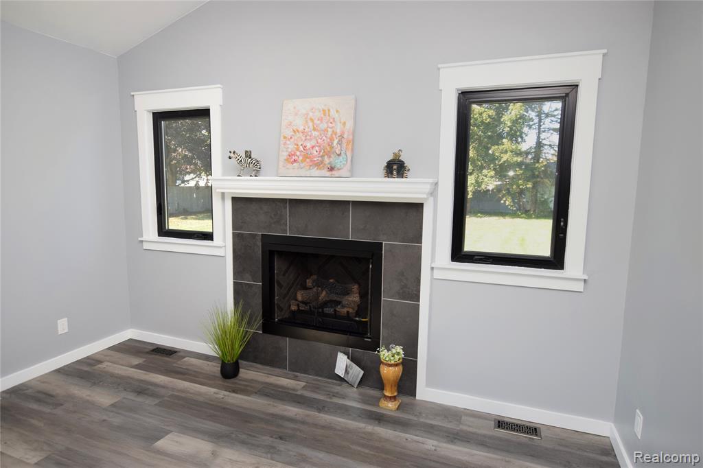 5187 Lippincott Boulevard, Burton, MI 48519 — Photo 7