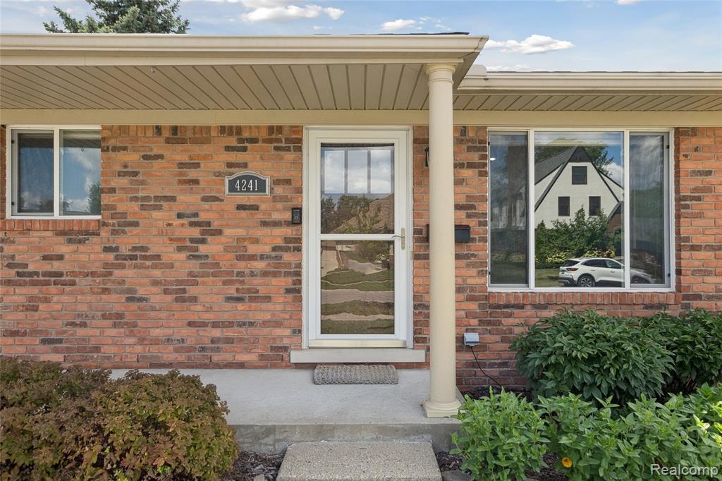 4241 Cooper Avenue, Royal Oak, MI 48073 — Photo 3
