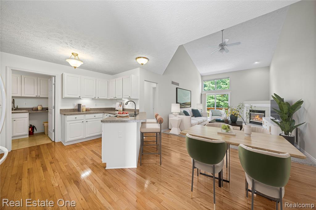 480 Hosta, Howell, MI 48843 — Photo 9