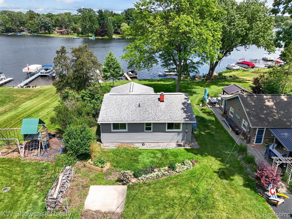 5854 Bullard Road, Fenton, MI 48430 — Photo 34