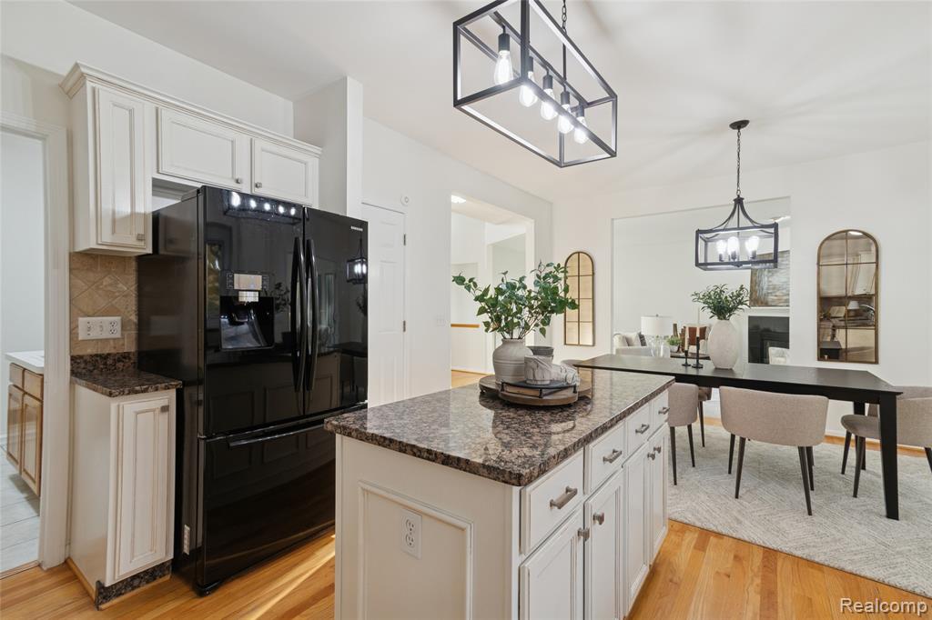 47691 Royal Pointe Drive, Canton, MI 48187 — Photo 21