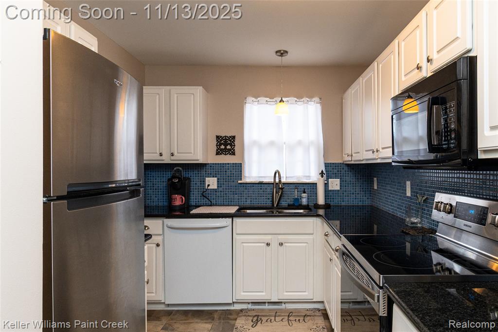 1848 Flagstone Circle, Rochester, MI 48307 — Photo 17