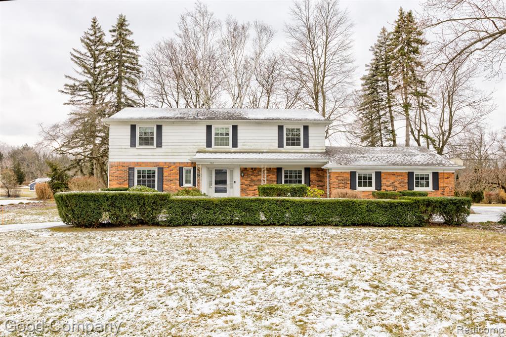 702 PARKMAN Drive, Bloomfield Hills, MI 48304 — Photo 46