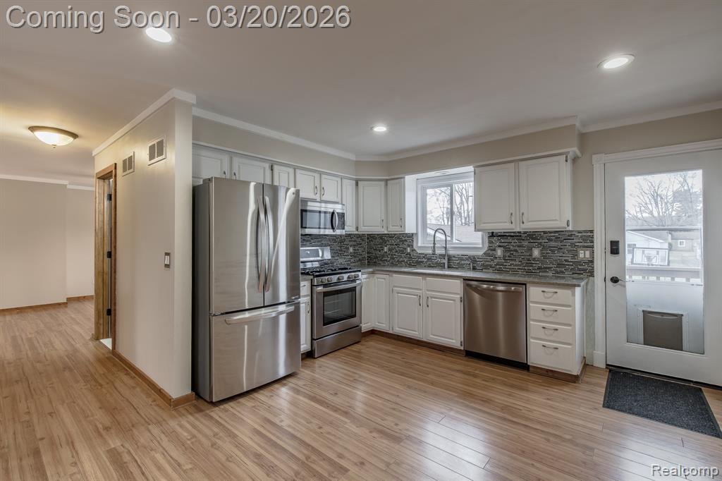 7691 Bridge Road, Waterford, MI 48329 — Photo 6