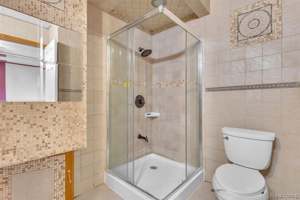 8202 N Inkster Road, Dearborn Heights, MI 48127 — Photo 29