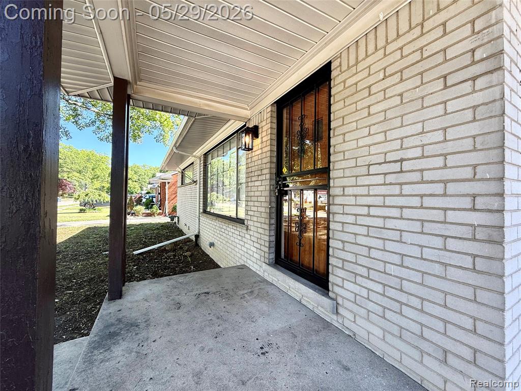 23400 Seneca Street, Oak Park, MI 48237 — Photo 4