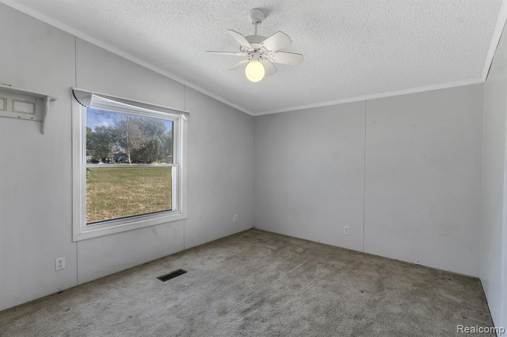 910 E MCARTHUR Street, Corunna, MI 48817 — Photo 22