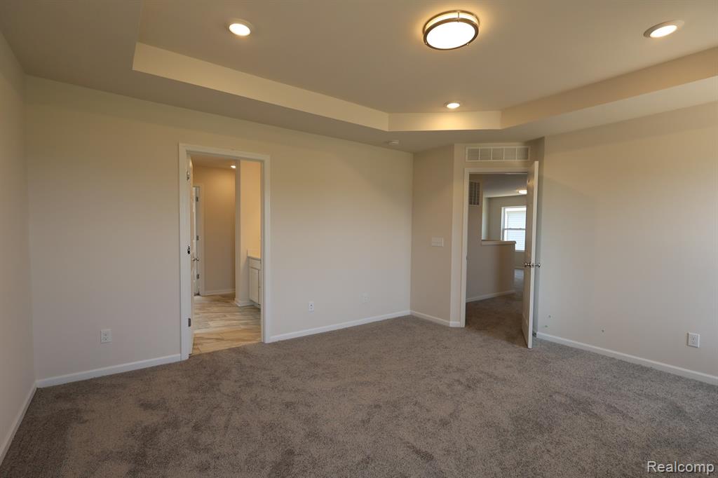 410 Hidden River W, Holly, MI 48442 — Photo 13