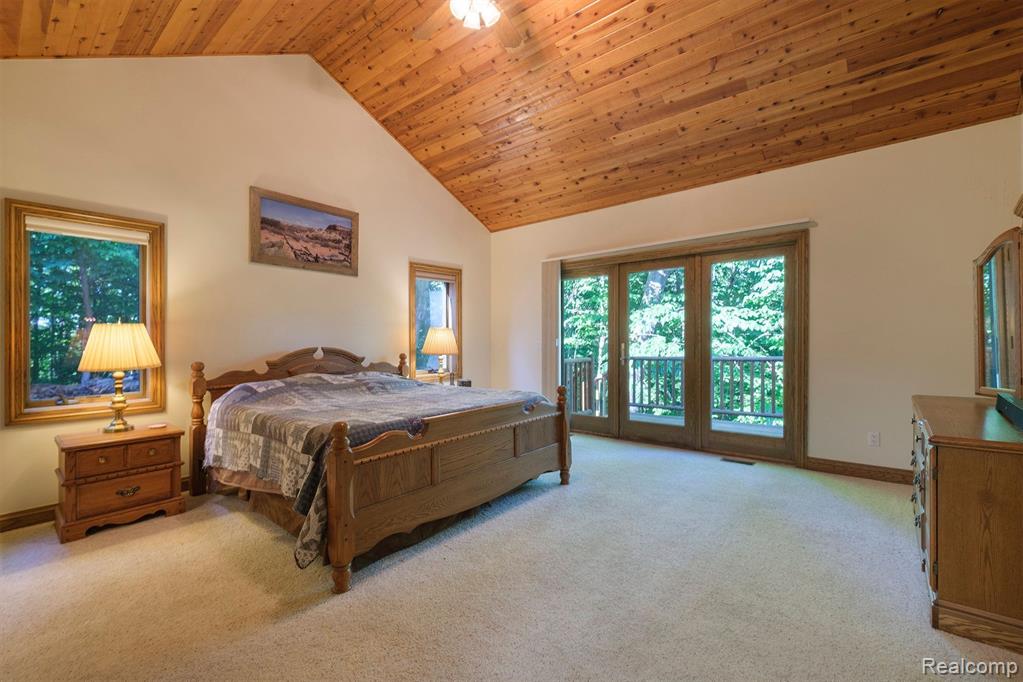 4693 Hegel Road, Goodrich Vlg, MI — Photo 13