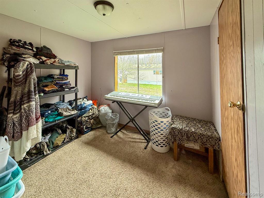 435 Rustic Lane S, Belleville, MI 48111 — Photo 10