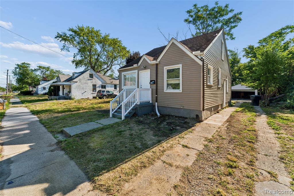 9342 Abington Avenue - Photo 2
