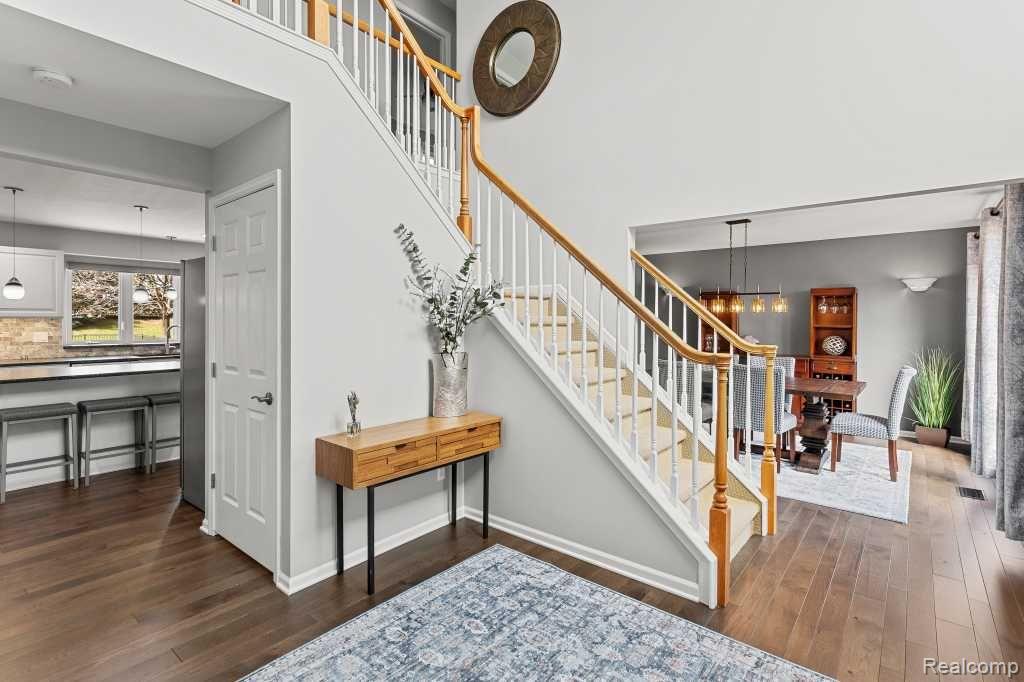 6082 VINEYARD Avenue, Ann Arbor, MI 48108 — Photo 4