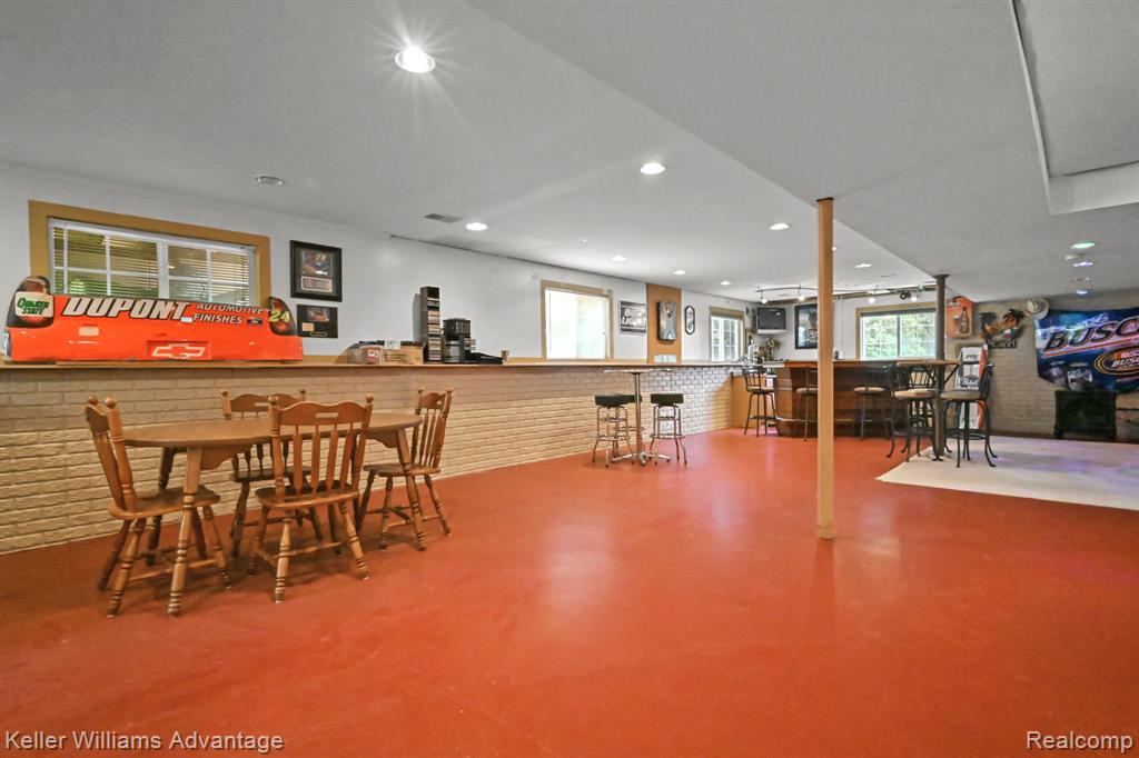 5085 HICKORY Trail, Grand Blanc, MI 48439 — Photo 36