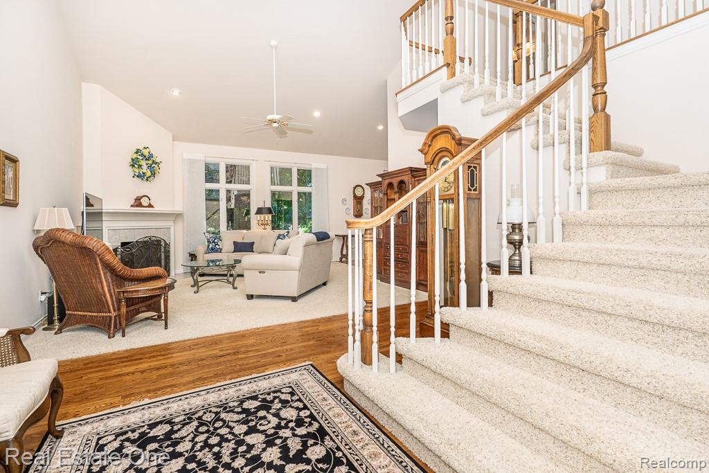 6615 Chatham Circle, Rochester Hills, MI 48306 — Photo 11