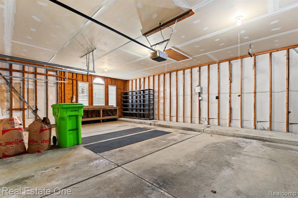 9305 Rotondo Drive, Howell, MI 48855 — Photo 42