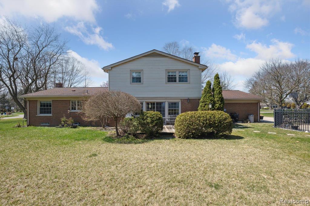 5675 Thorny Ash Road, Rochester, MI 48306 — Photo 34