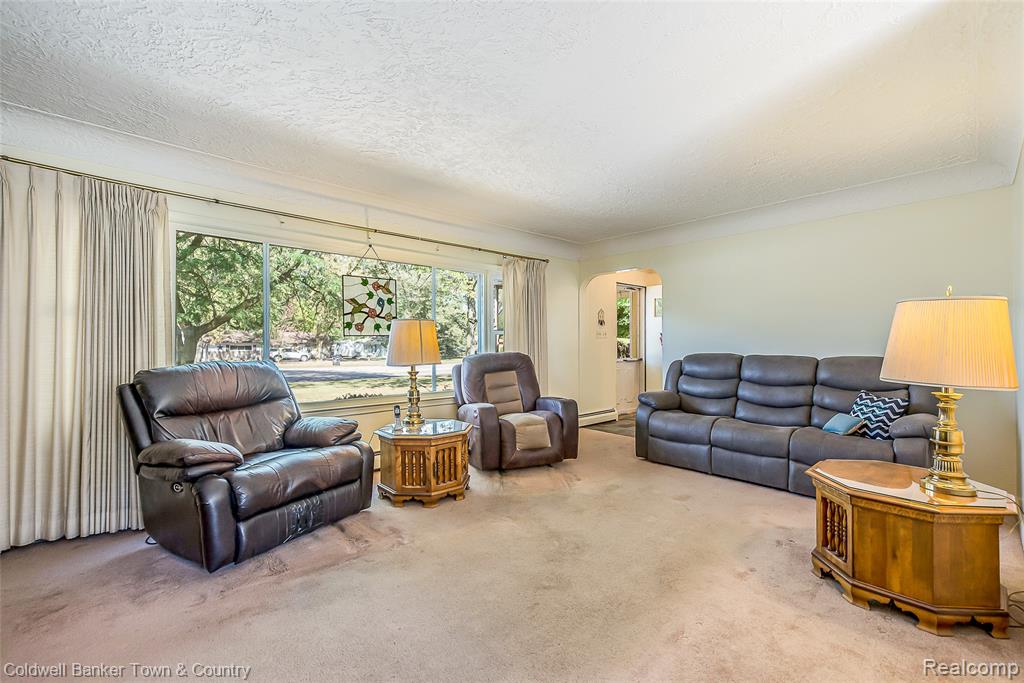 32297 Warren Road, Garden City, MI — Photo 12