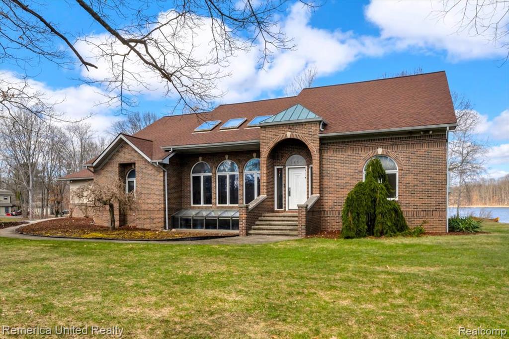 2457 Spring Lake Lane Lane, Brighton, MI 48114 — Photo 4