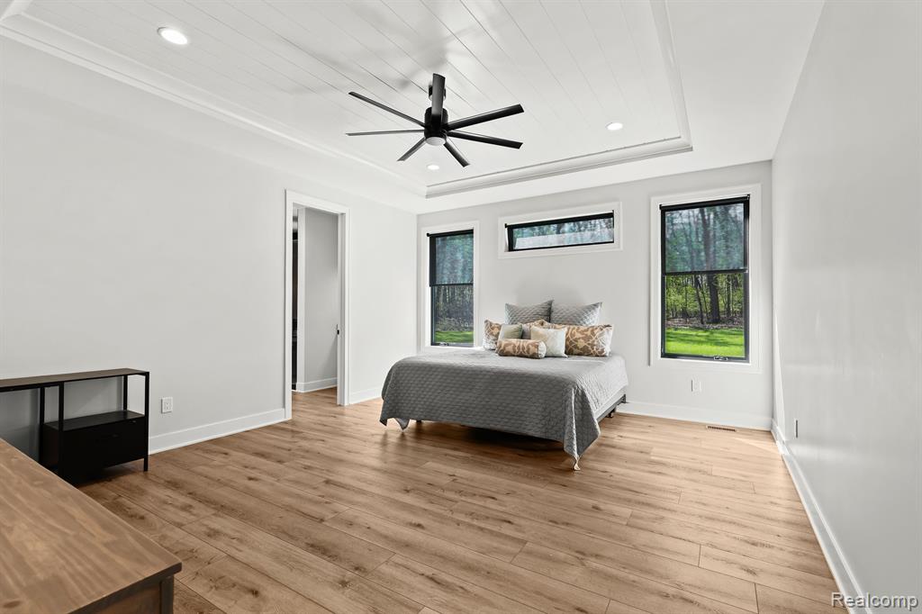 5697 EVERGREEN KNOLL, Howell, MI 48855 — Photo 9