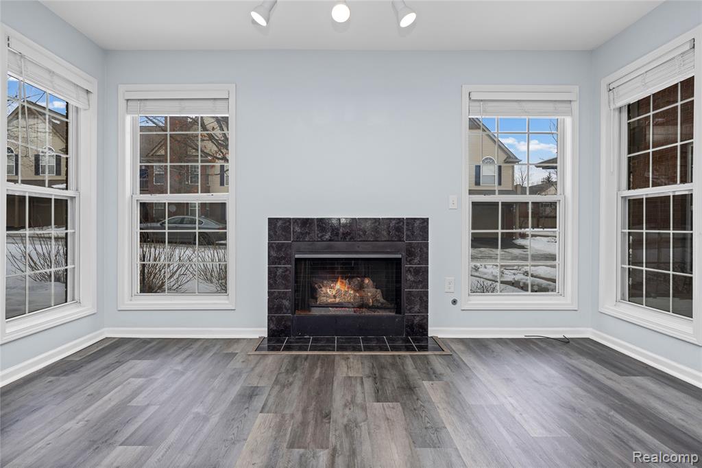 28139 Carlton Way Drive, Novi, MI 48377 — Photo 10