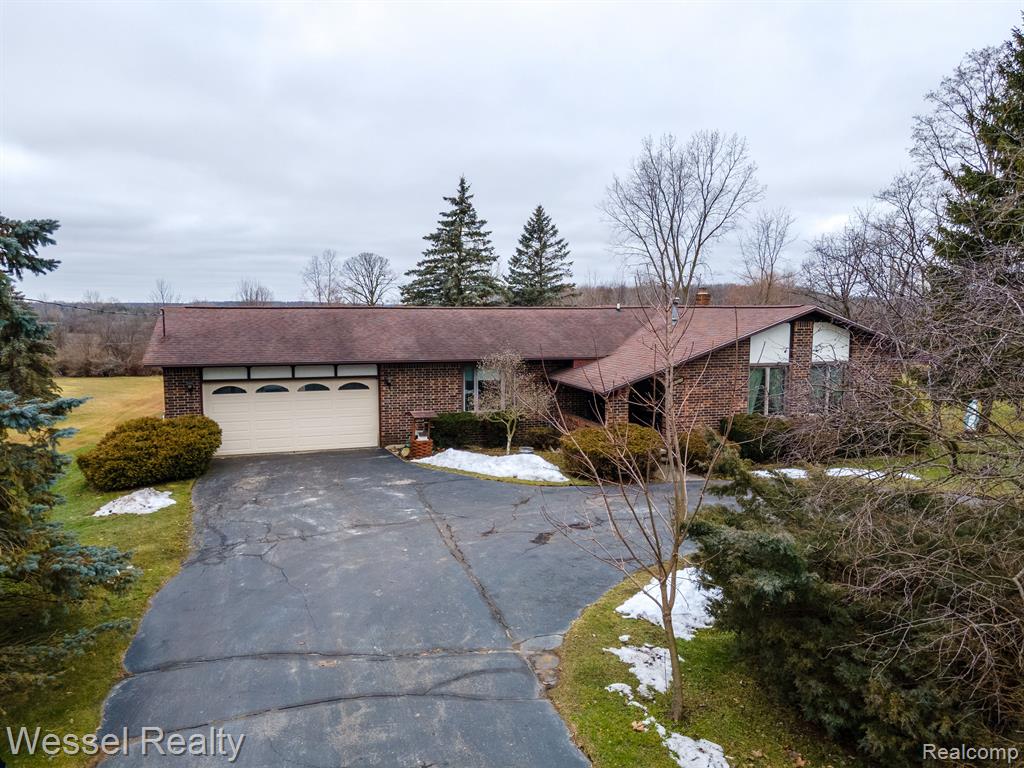 29720 ARMADA RIDGE Road, Richmond, MI 48062 — Photo 3
