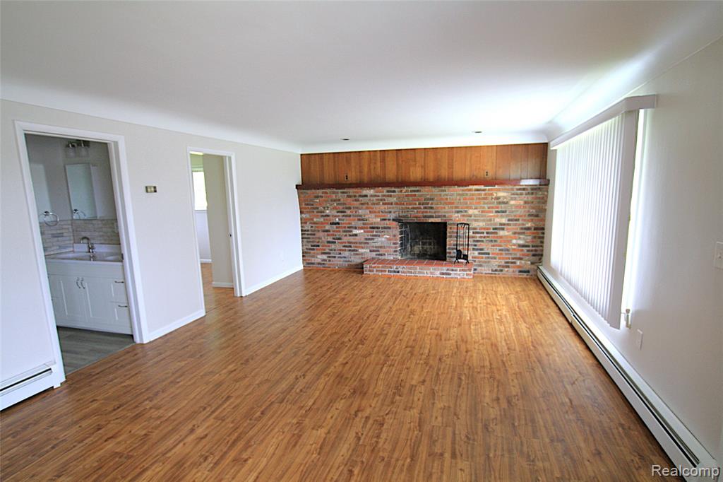 5404 Miller Road, Swartz Creek, MI 48473 — Photo 9