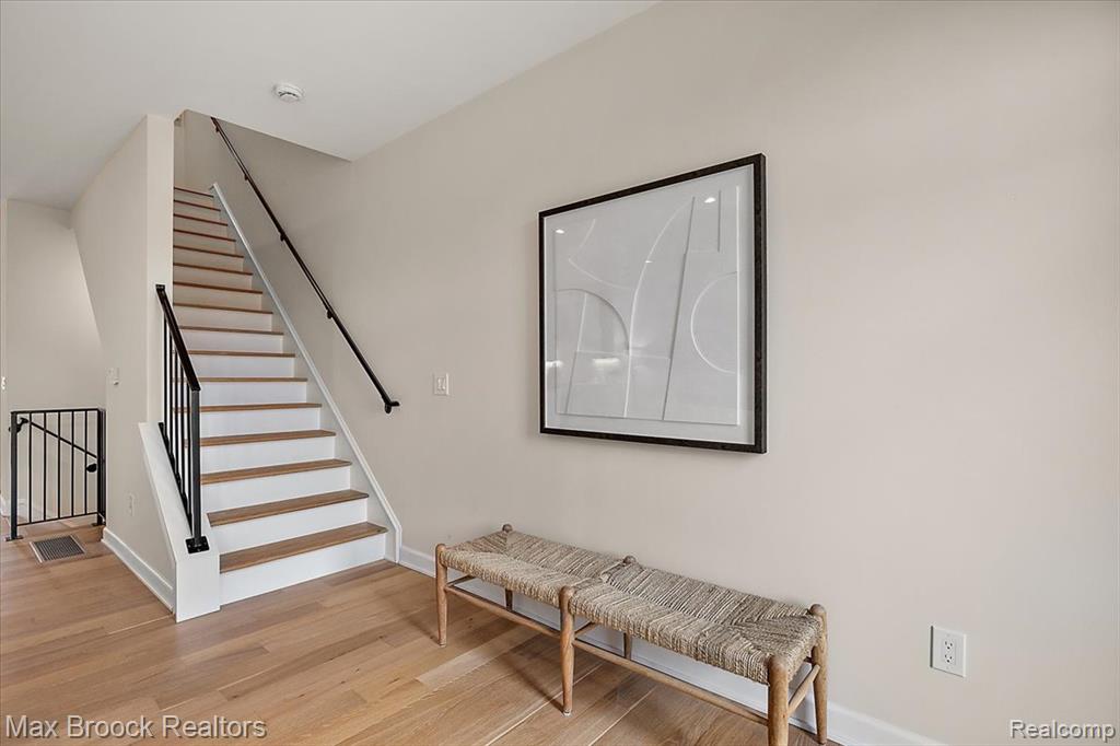 386 Notre Dame Street, Grosse Pointe, MI 48230 — Photo 17