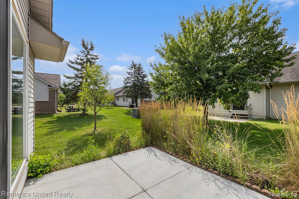 34880 Partridge Crossing, Richmond, MI 48062 — Photo 24