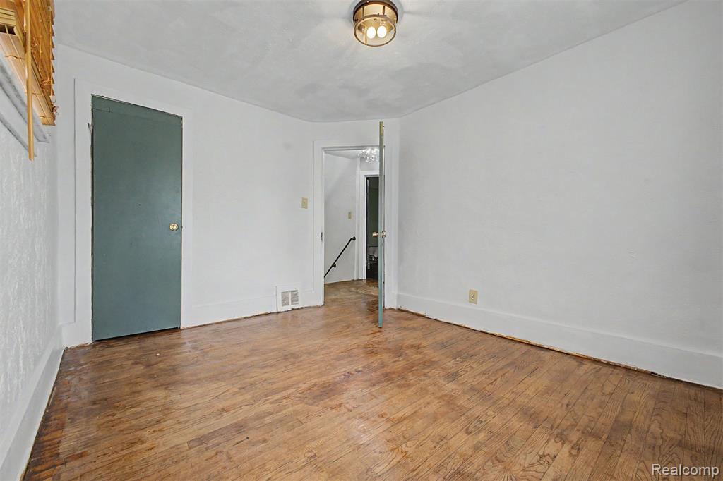 6539 Greenview Avenue, Detroit, MI 48228 — Photo 23
