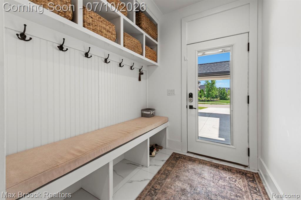 10464 Stoney Point Drive, South Lyon, MI 48178 — Photo 19