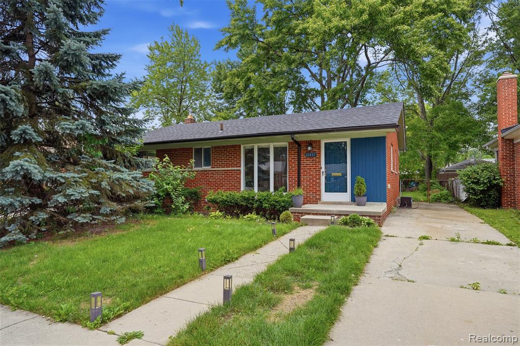 29697 Spoon, Madison Heights, MI 48071