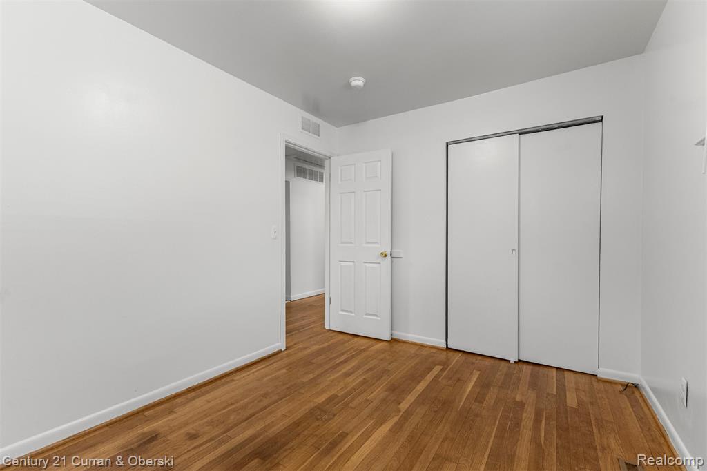 4924 Pelham Street, Dearborn Heights, MI 48125 — Photo 14