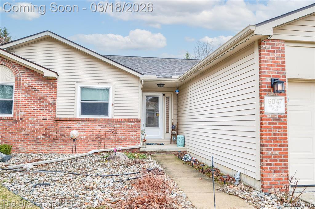 6047 Hearthside Place, Grand Blanc, MI 48439 — Photo 2