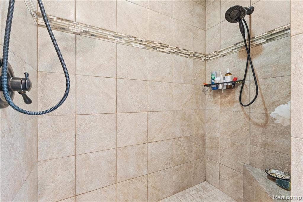 3301 Mann Road, Clarkston, MI, 00000