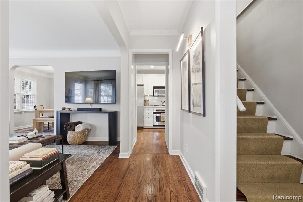17560 Birwood Avenue, Beverly Hills, MI 48025 — Photo 3