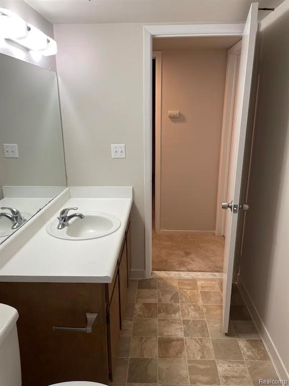 875 E SUMMIT Street, Milford, MI 48381 — Photo 8
