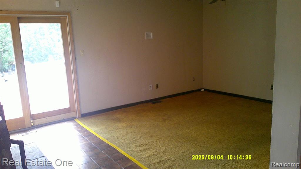 9531 W Outer Drive, Detroit, MI 48223 — Photo 5