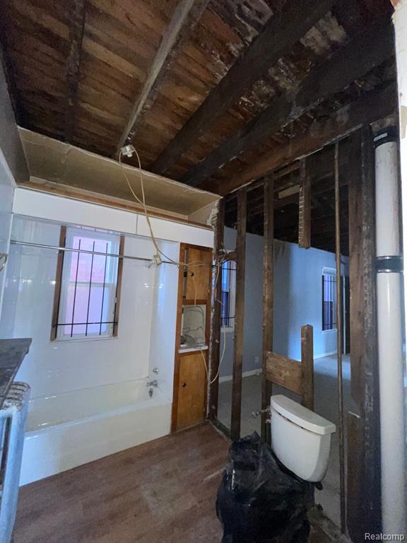 5303 IROQUOIS Street, Detroit, MI 48213 — Photo 23