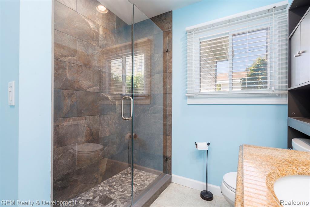 8081 Granada Avenue, Brighton, MI 48114 — Photo 32