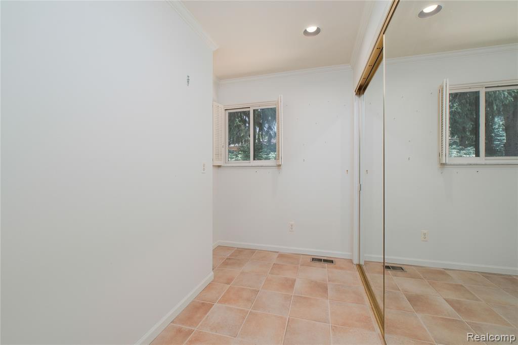 11050 Wealthy Lane, Romeo, MI 48065 — Photo 32