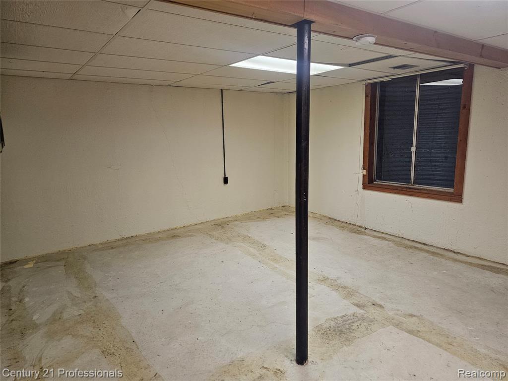 40705 Newport Drive, Plymouth, MI 48170 — Photo 15
